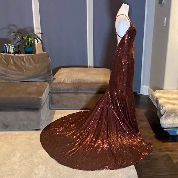 Women’s Gorgeous Fully Sequined Prom Party Dress Mermaid Fit & Train Size 4 NWT - Picture 7 of 11